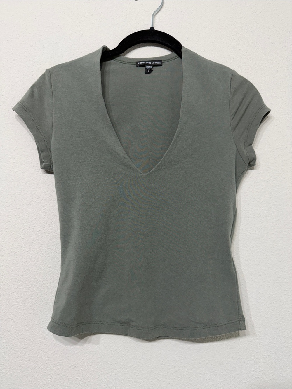 James Perse Stretch Lotus Deep V Short Sleeve Crop Tee Size 1 Small Olive Green